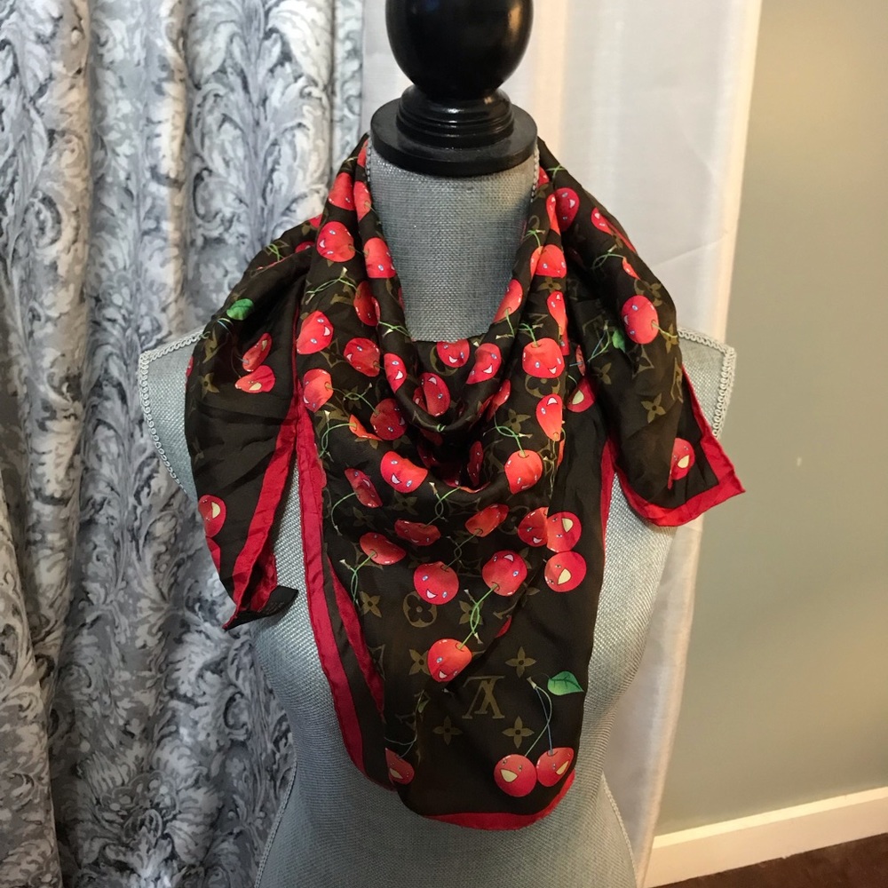 Louis Vuitton vintage cherry pattern scarf 🧣